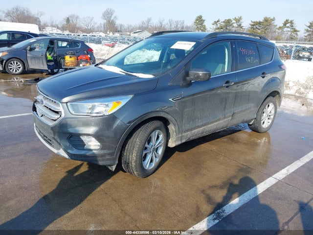 1FMCU0GD6JUB40702 Ford ESCAPE SE