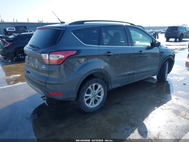 1FMCU0GD6JUB40702 Ford ESCAPE SE