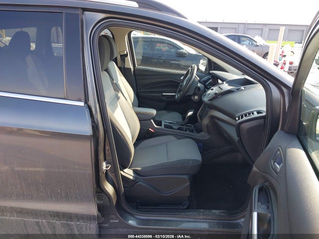 1FMCU0GD6JUB40702 Ford ESCAPE SE