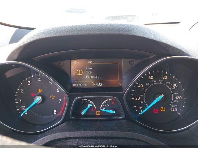 1FMCU0GD6JUB40702 Ford ESCAPE SE