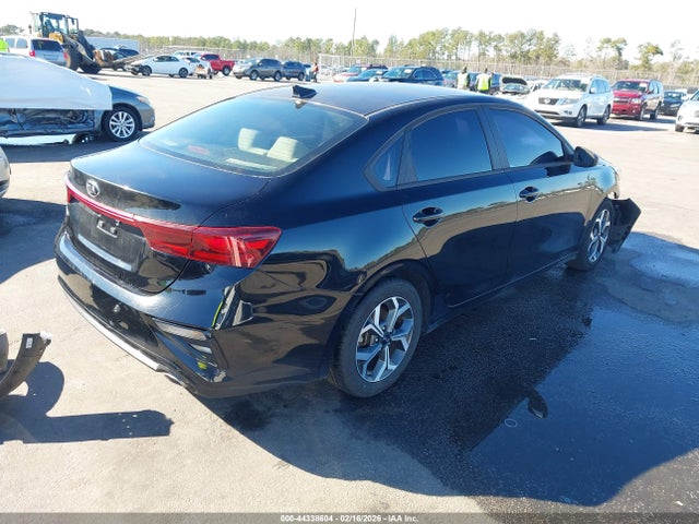 2021 Kia Forte Lxs მანქანა იყიდება აუქციონზე, vin: 3KPF24ADXME382886, აუქციონის ნომერი: 44338604