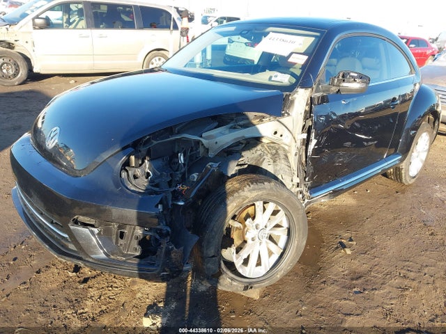 2018 VOLKSWAGEN BEETLE 3VWJD7AT1JM701863 Photo 5