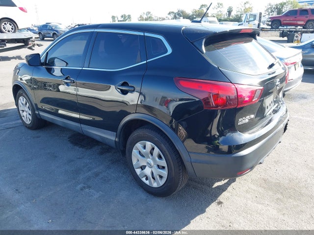 JN1BJ1CPXKW217028 Nissan Rogue Sport S