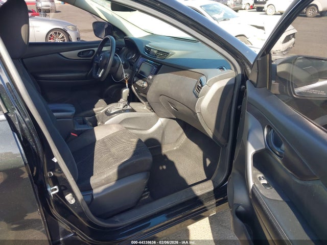 JN1BJ1CPXKW217028 Nissan Rogue Sport S