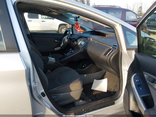 Toyota Prius Two 2015 JTDKN3DU6F0477615 Image 5