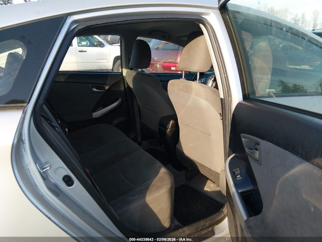 Toyota Prius Two 2015 JTDKN3DU6F0477615 Image 8