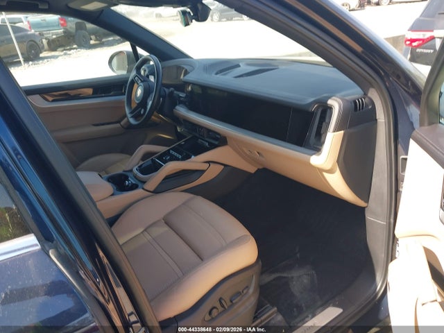 2024 PORSCHE CAYENNE WP1AA2AY7RDA00518 Photo 4