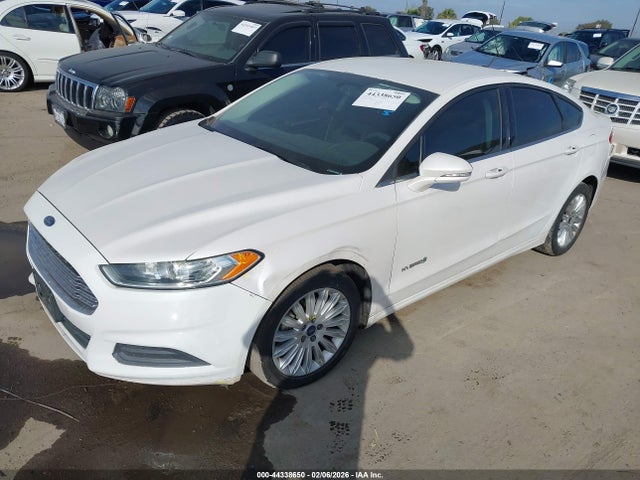 Ford Fusion Hybrid Se 2014 3FA6P0LU4ER236006 Image 2