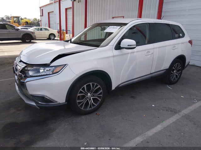 JA4AD3A34GZ008878 Mitsubishi Outlander Se/sel