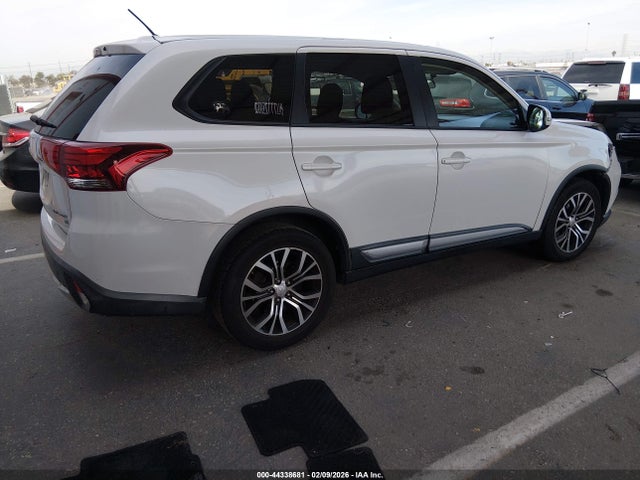 JA4AD3A34GZ008878 Mitsubishi Outlander Se/sel