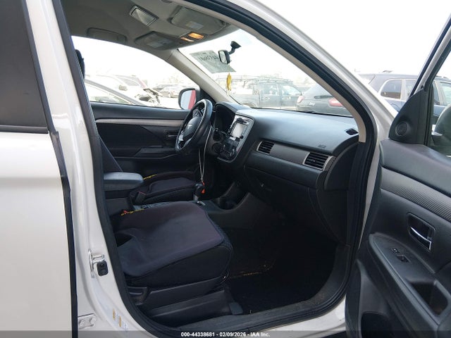 JA4AD3A34GZ008878 Mitsubishi Outlander Se/sel