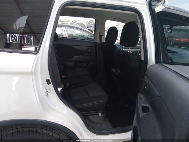 JA4AD3A34GZ008878 Mitsubishi Outlander Se/sel
