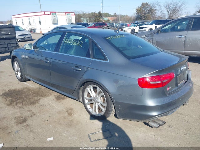 2013 AUDI S4 WAUBGAFL8DA109430 Photo 2