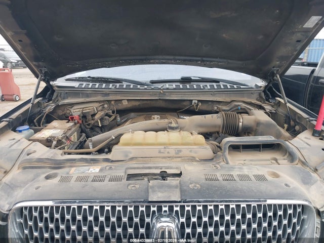 44338683 :رقم المزاد ، 5LMJJ2LTXKEL10366 vin ، 2019 Lincoln Navigator Reserve مزاد بيع