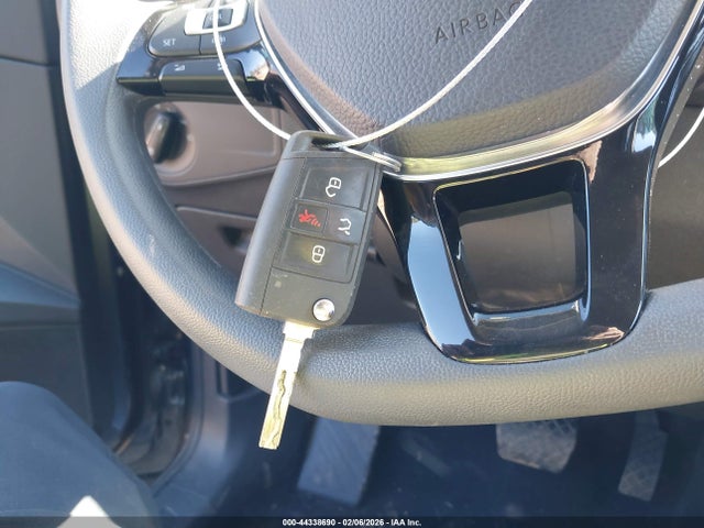 Продажа на аукционе авто 2020 Volkswagen Tiguan 2.0t S, vin: 3VV1B7AX1LM134442, номер лота: 44338690