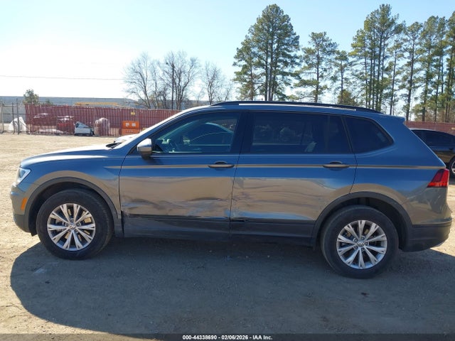 Продажа на аукционе авто 2020 Volkswagen Tiguan 2.0t S, vin: 3VV1B7AX1LM134442, номер лота: 44338690