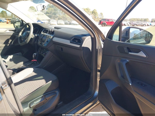 Продажа на аукционе авто 2020 Volkswagen Tiguan 2.0t S, vin: 3VV1B7AX1LM134442, номер лота: 44338690