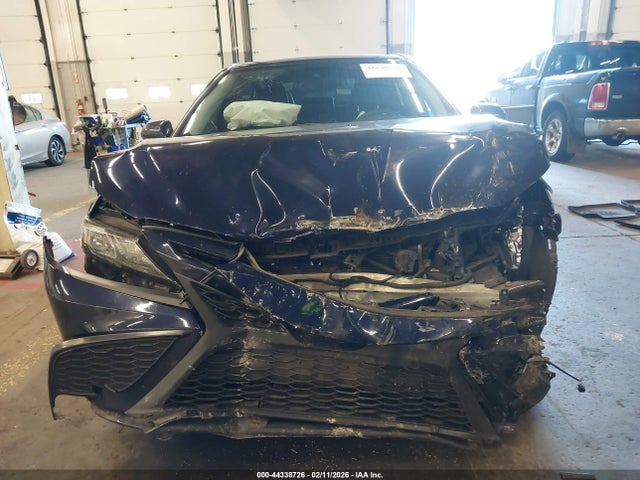 4T1G11BK2MU027470 Toyota Camry Se Awd
