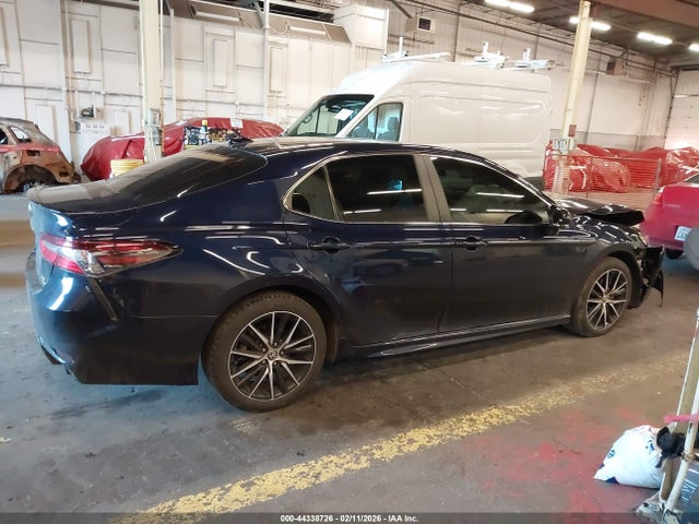 4T1G11BK2MU027470 Toyota Camry Se Awd