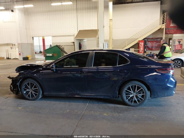 4T1G11BK2MU027470 Toyota Camry Se Awd