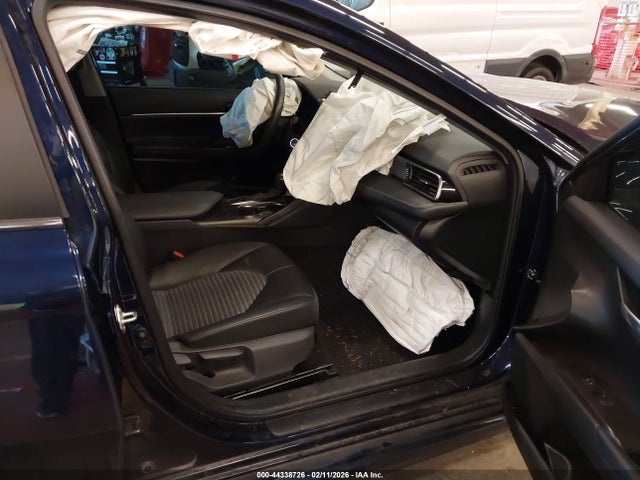 4T1G11BK2MU027470 Toyota Camry Se Awd