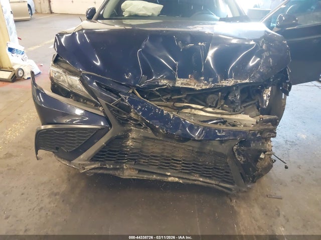 4T1G11BK2MU027470 Toyota Camry Se Awd