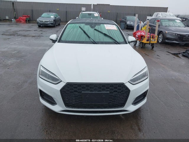 44338775 :رقم المزاد ، WAUBNCF55KA044455 vin ، 2019 Audi A5 45 Premium مزاد بيع