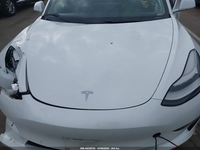 2019 TESLA MODEL 3 5YJ3E1EA9KF299837 Photo 9