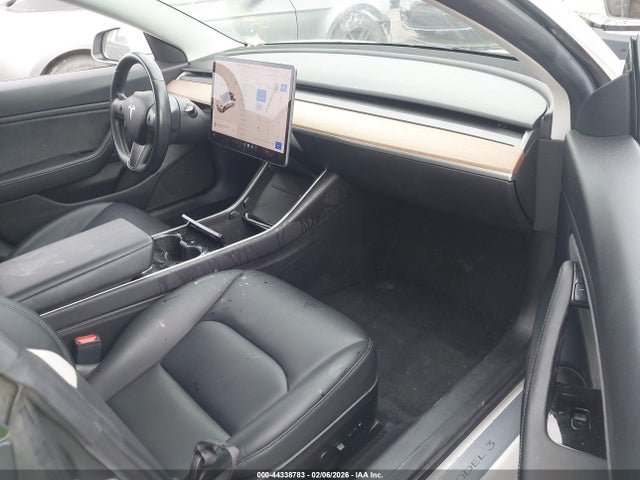 2019 TESLA MODEL 3 5YJ3E1EA9KF299837 Photo 4