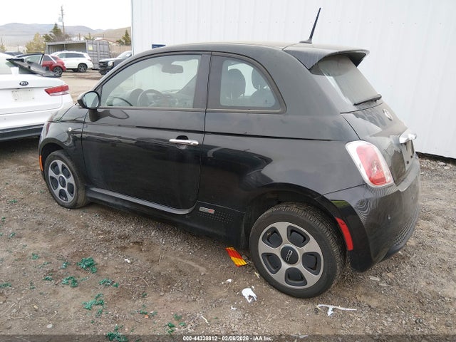2013 FIAT 500E 3C3CFFGE4DT714145 Photo 2