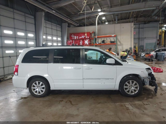 Aukcja sprzedaży 2016 Chrysler Town & Country Lx, vin: 2C4RC1AG6GR238984, numer aukcji: 44338817