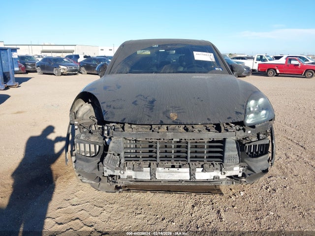 2019 PORSCHE CAYENNE WP1AA2AY2KDA17460 Photo 5