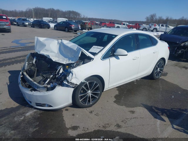 2017 Buick Verano Sport Touring მანქანა იყიდება აუქციონზე, vin: 1G4PR5SK9H4111341, აუქციონის ნომერი: 44338864