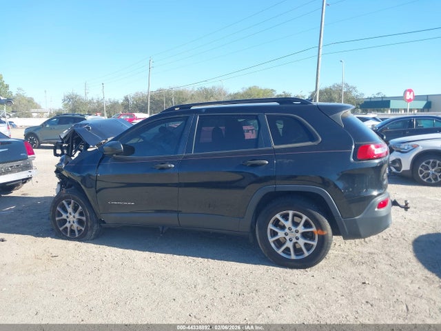 Продажа на аукционе авто 2016 Jeep Cherokee Sport, vin: 1C4PJMAB3GW286632, номер лота: 44338892
