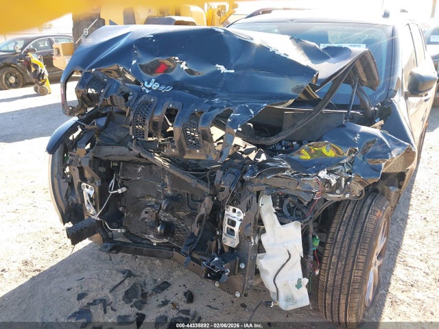 Продажа на аукционе авто 2016 Jeep Cherokee Sport, vin: 1C4PJMAB3GW286632, номер лота: 44338892