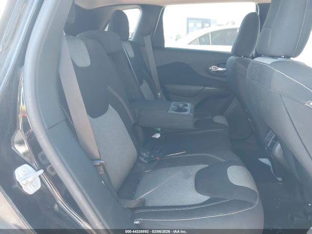 Продажа на аукционе авто 2016 Jeep Cherokee Sport, vin: 1C4PJMAB3GW286632, номер лота: 44338892