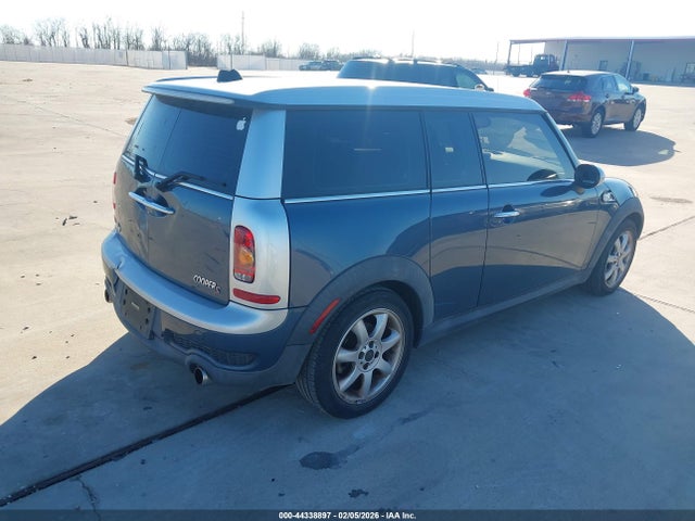 2010 MINI COOPER S CLUBMAN WMWMM3C54ATP94609 Photo 3
