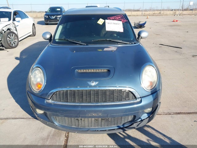 2010 MINI COOPER S CLUBMAN WMWMM3C54ATP94609 Photo 5