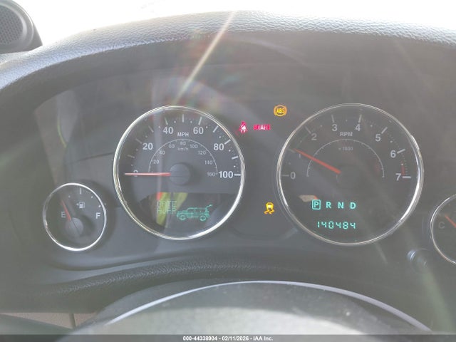 44338904 :رقم المزاد ، 1C4BJWEG0EL104797 vin ، 2014 Jeep Wrangler Unlimited Sahara مزاد بيع