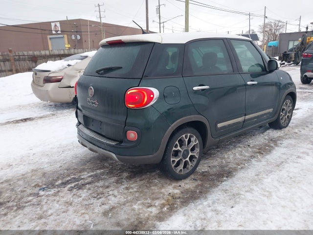 2016 FIAT 500L ZFBCFADH6GZ038083 Photo 3