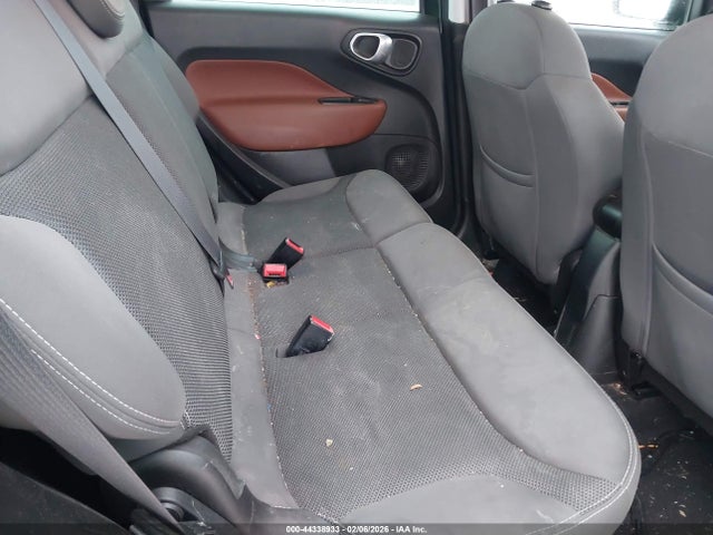 2016 FIAT 500L ZFBCFADH6GZ038083 Photo 7