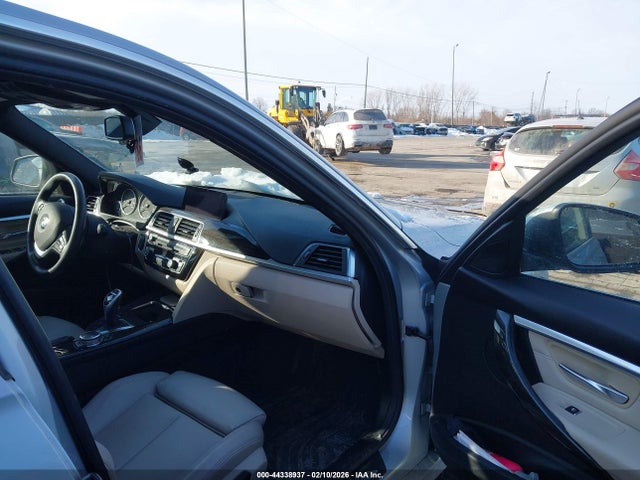 2017 BMW 330I WBA8D9C59HK677984 Photo 4