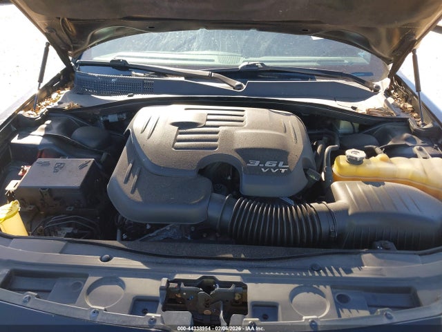 2016 CHRYSLER 300 2C3CCABGXGH175855 Photo 9