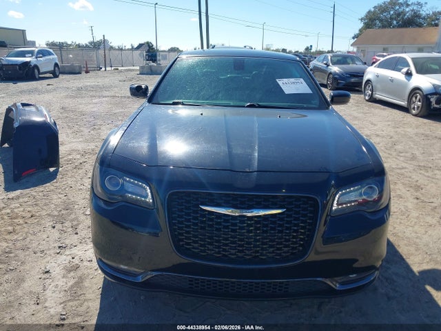 Aukcja sprzedaży 2016 Chrysler 300 300s, vin: 2C3CCABGXGH175855, numer aukcji: 44338954