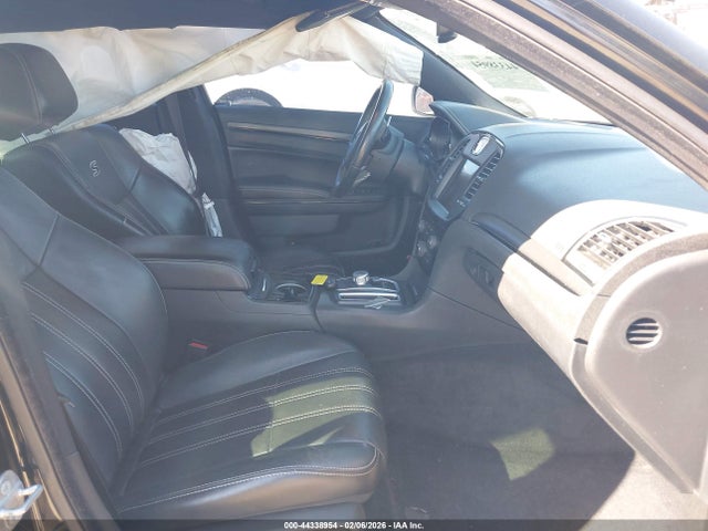2016 CHRYSLER 300 2C3CCABGXGH175855 Photo 4