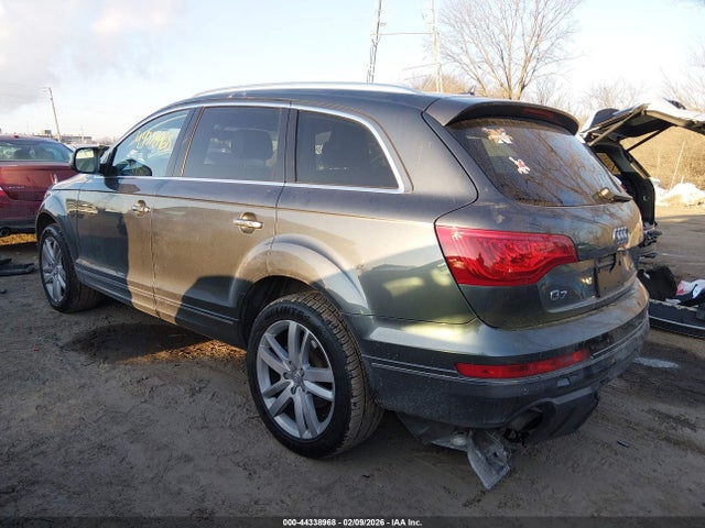 2015 AUDI Q7 WA1LGAFE9FD021314 Photo 2