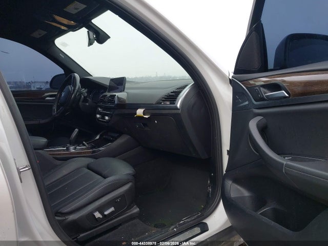 2018 BMW X3 5UXTR9C55JLD68187 Photo 4
