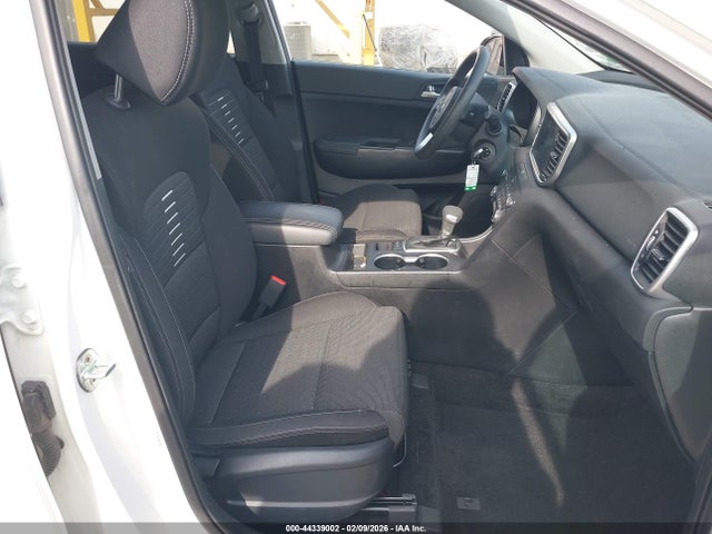 2021 KIA SPORTAGE KNDPMCAC4M7918960 Photo 4