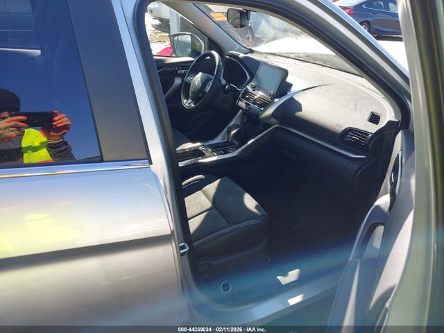 2025 MITSUBISHI ECLIPSE CROSS JA4ATWAA9SZ005678 Photo 4