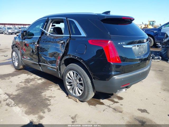 2019 CADILLAC XT5 1GYKNCRS6KZ236791 Photo 2